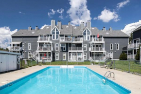 Condo-piscine à 200M du Memphré